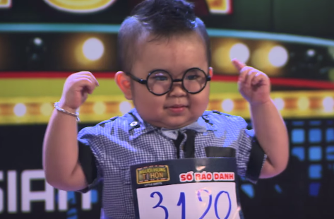 Ku Tin trong chuong trinh 'Nguoi hung ti hon' hinh anh