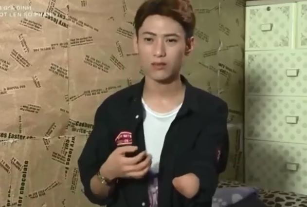 Minh Thai chia se trong chuong trinh Vuot len so phan hinh anh