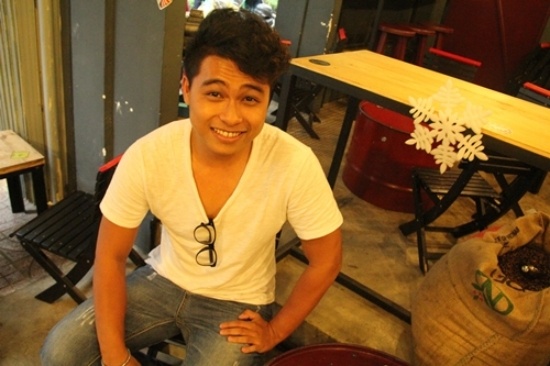 9X bo du hoc de mo trang mang xa hoi ve an uong hinh anh