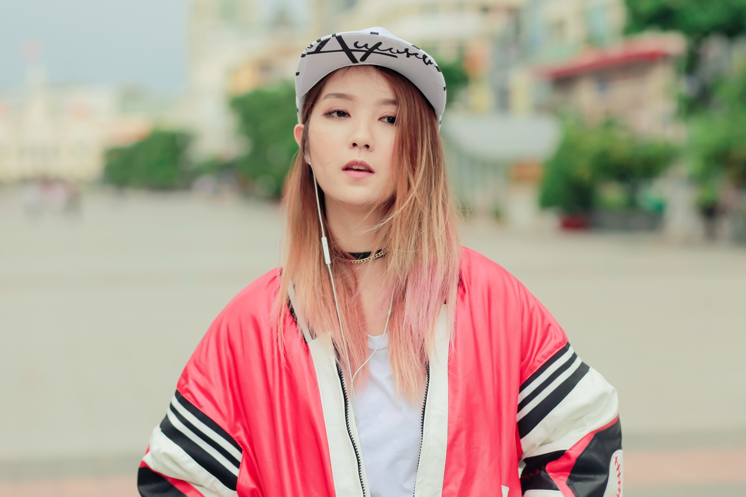 9X cover hit cua Son Tung M-TP, Hariwon dam chat Han Quoc hinh anh