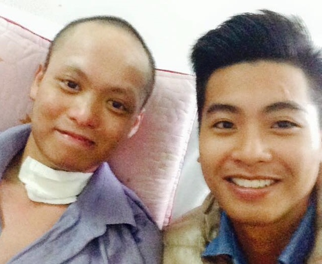 Clip Thanh tro chuyen cung ban be hinh anh