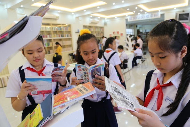 Kien nghi co gio doc sach trong nha truong hinh anh