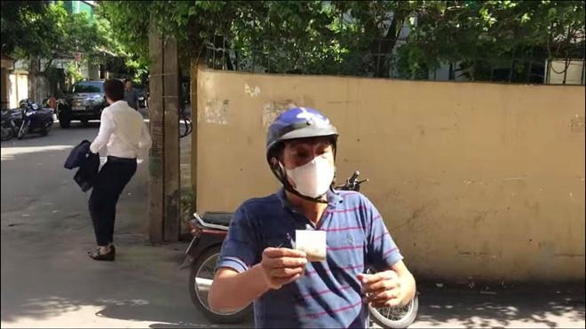 NSND Trong Trinh noi ve vai dien xe om 3 giay trong ‘Ve nha di con’ hinh anh