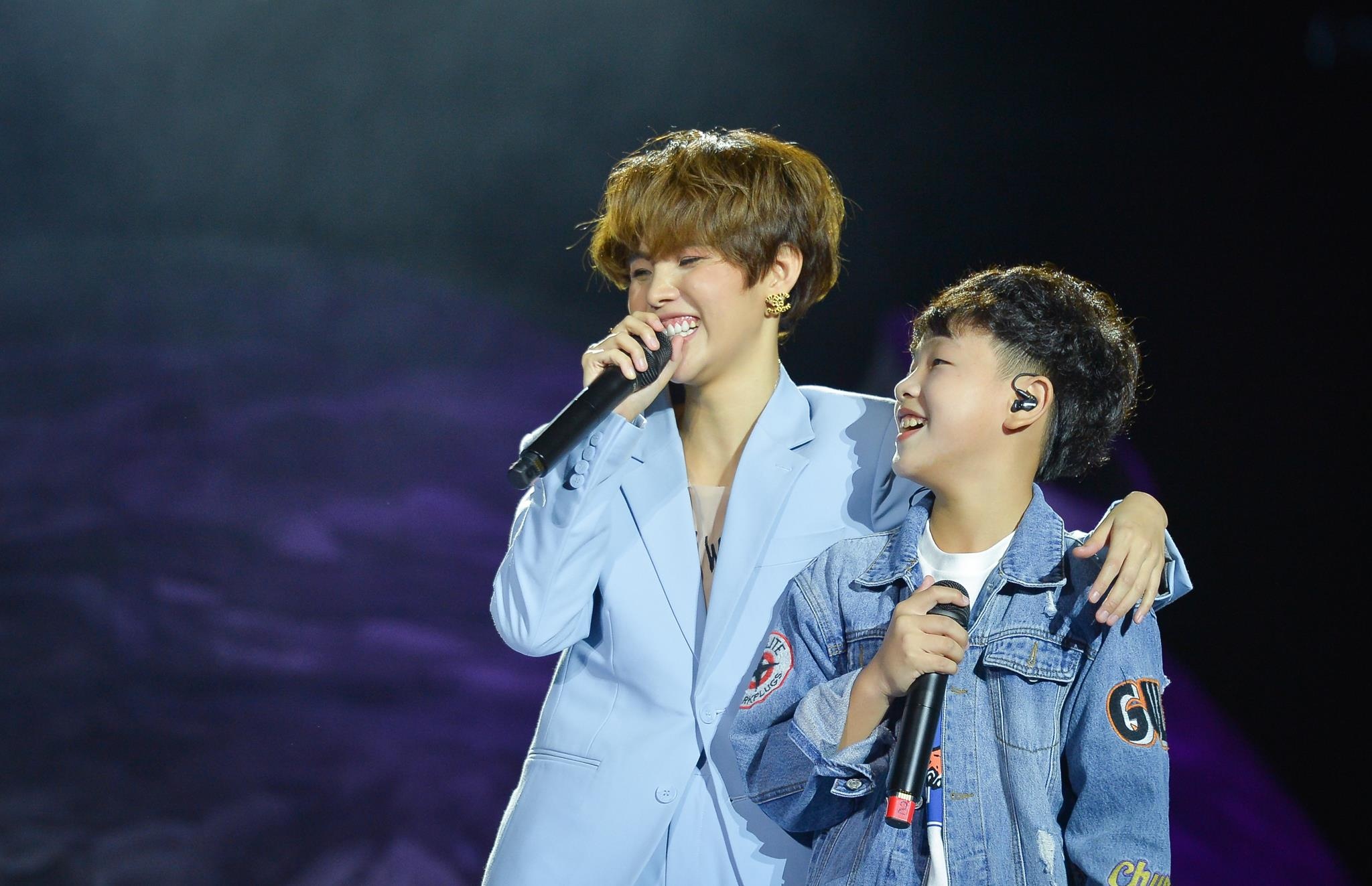 Show Vu Cat Tuong tai Ha Noi anh 6