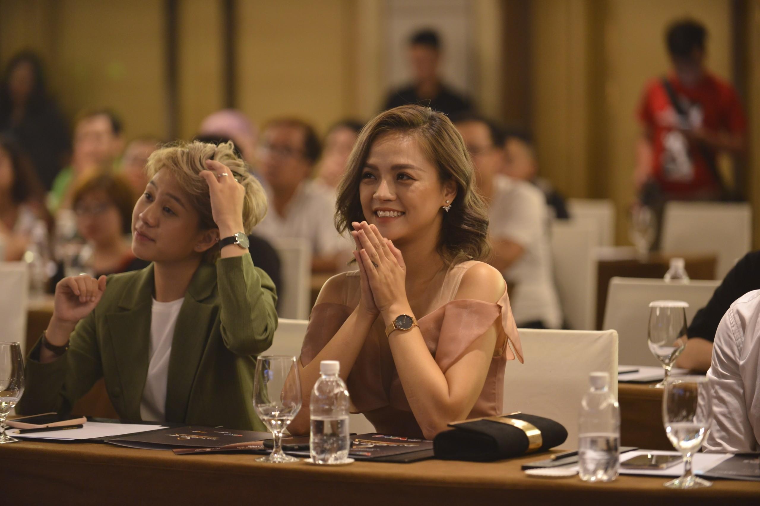 Minh Hà nè giao lưu với Thu Quỳnh và Về nhà đi con ảnh 1 Minh Ha ne giao luu voi Thu Quynh va Ve nha di con anh 1