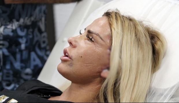 Tham hoa tham my nuoc Anh muon tiep tuc dao keo de tre nhu thieu nu hinh anh