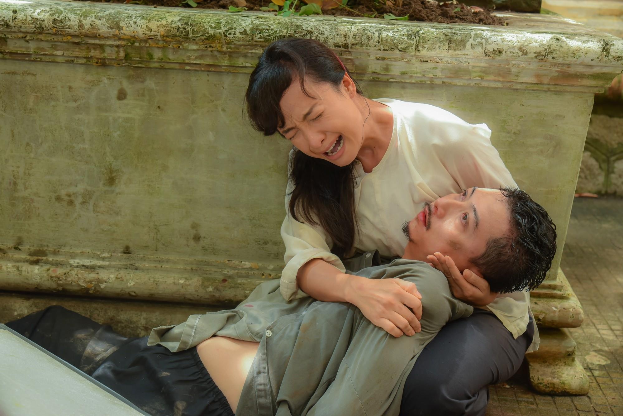 Lu ke bi mat dong troi nha ba Hoi cho Hiem o 'Tieng set trong mua' hinh anh