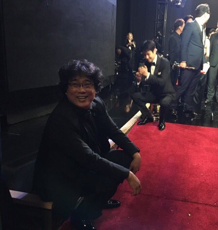 Bong Joon-ho choang, ngoi sup sau canh ga vi thang 4 giai o Oscar 2020 hinh anh