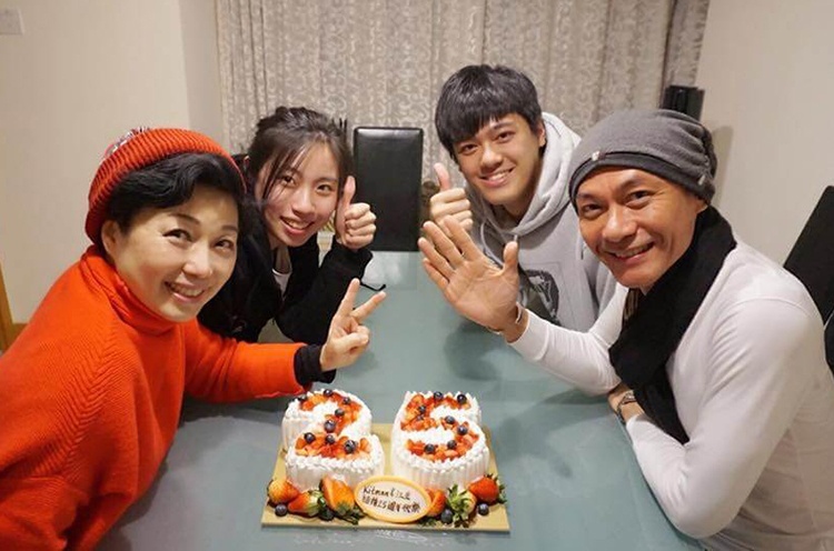 Tai tu TVB ung ho con lam viec o khu cach ly dich virus corona hinh anh