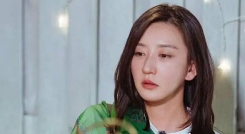 Sao nu 'Tan Hong lau mong' thong bao 3 nguoi than nhiem virus corona hinh anh