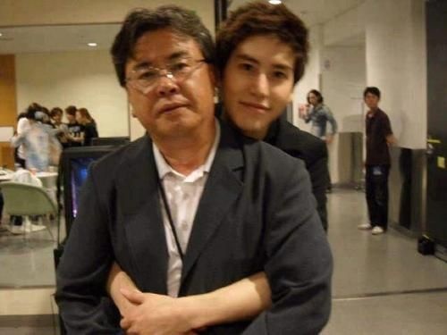 Kynhuyn Super Junior suyt mat su nghiep vi tai nan anh 3