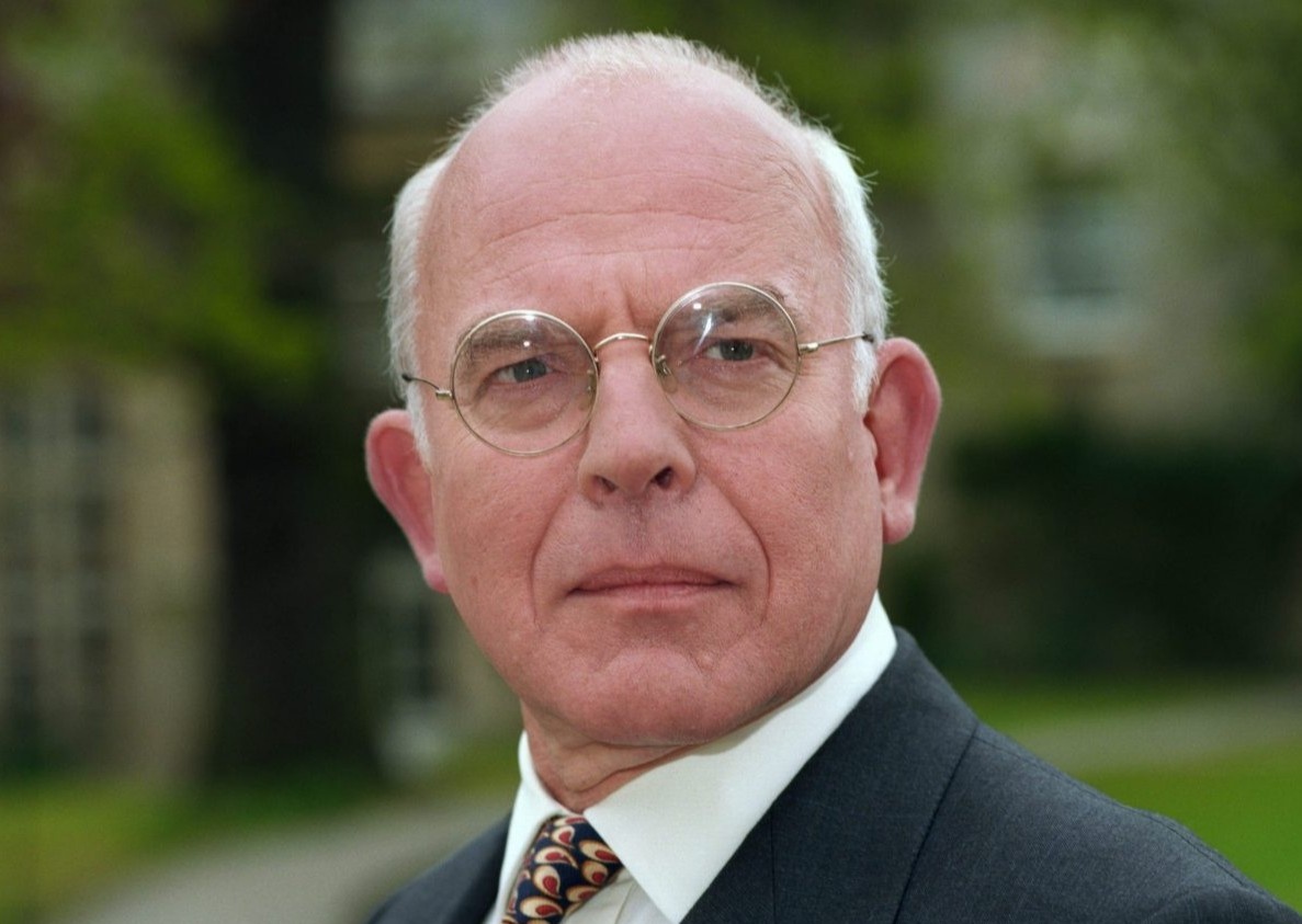 Dien vien 'Notting Hill' John Shrapnel qua doi hinh anh