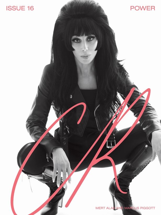 Kim Kardashian và Cher tạo dáng gợi cảm bên mô tô ảnh 6 Kim Kardashian va Cher tao dang goi cam ben mo to anh 6