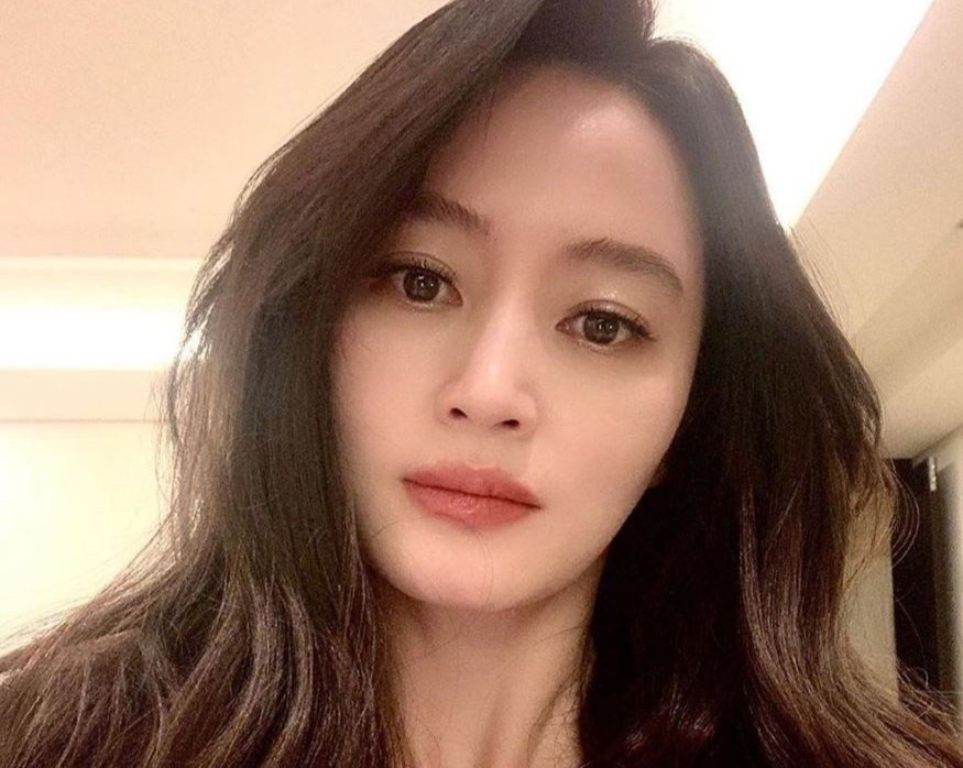 Kim Hye Soo tre trung o tuoi 50 hinh anh