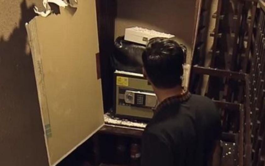 'Sinh tu' tap cuoi: Huy tim thay chiec ket sat tai quan cua Trinh hinh anh