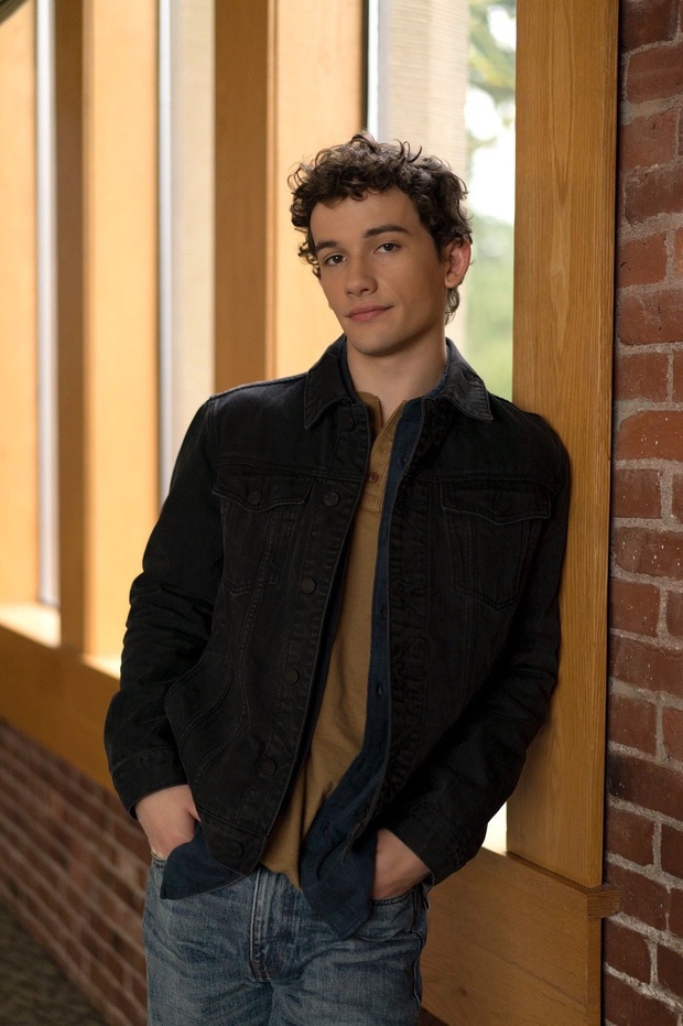 Dàn diễn viên trẻ gây chú ý trong Gossip Girl ảnh 8 Dan dien vien tre gay chu y trong Gossip Girl anh 8