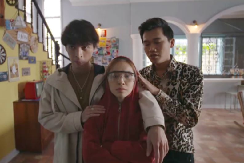 ‘Nha tro Balanha’: Lam lung tung khi thay nguoi cu co tinh moi hinh anh