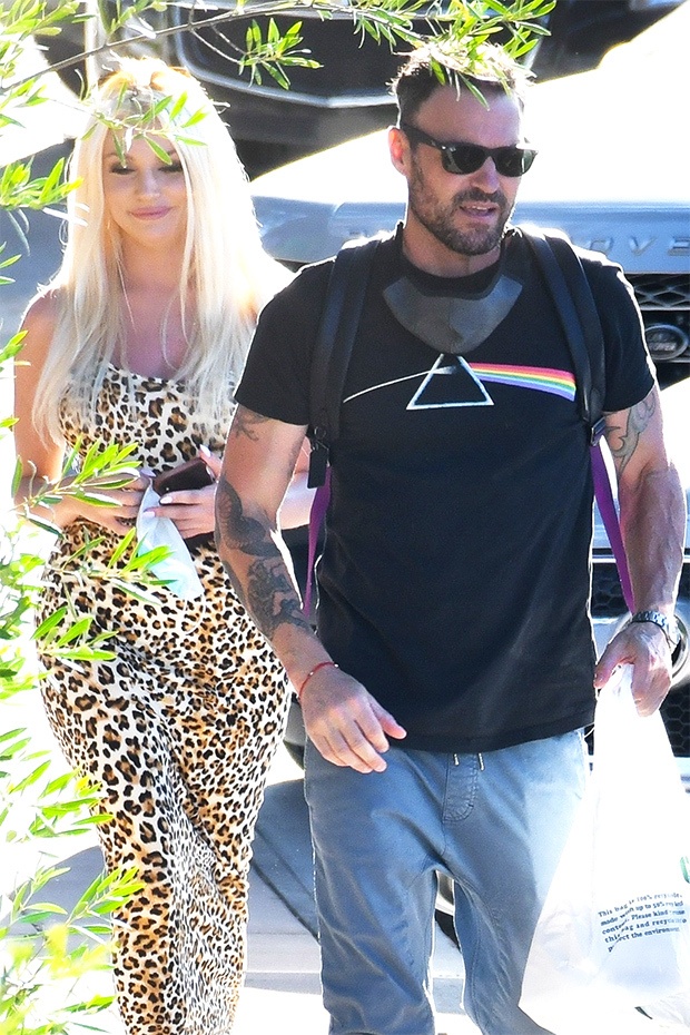 Chong cu Megan Fox hen ho anh 1