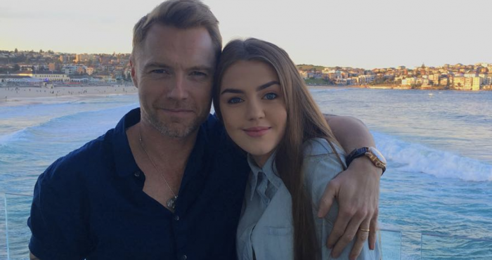 Con gai cuu thanh vien Boyzone quyen ru anh 10