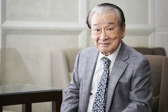 'Ong noi quoc dan' Lee Soon Jae len tieng xin loi quan ly cu hinh anh