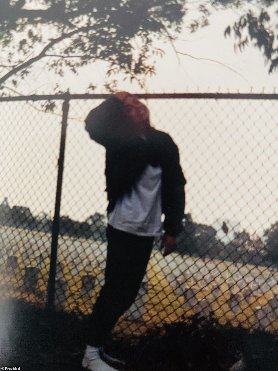 Angelina Jolie thoi nien thieu anh 4