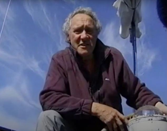 MC nguoi Anh tu vong do lai xe lao xuong nuoc hinh anh