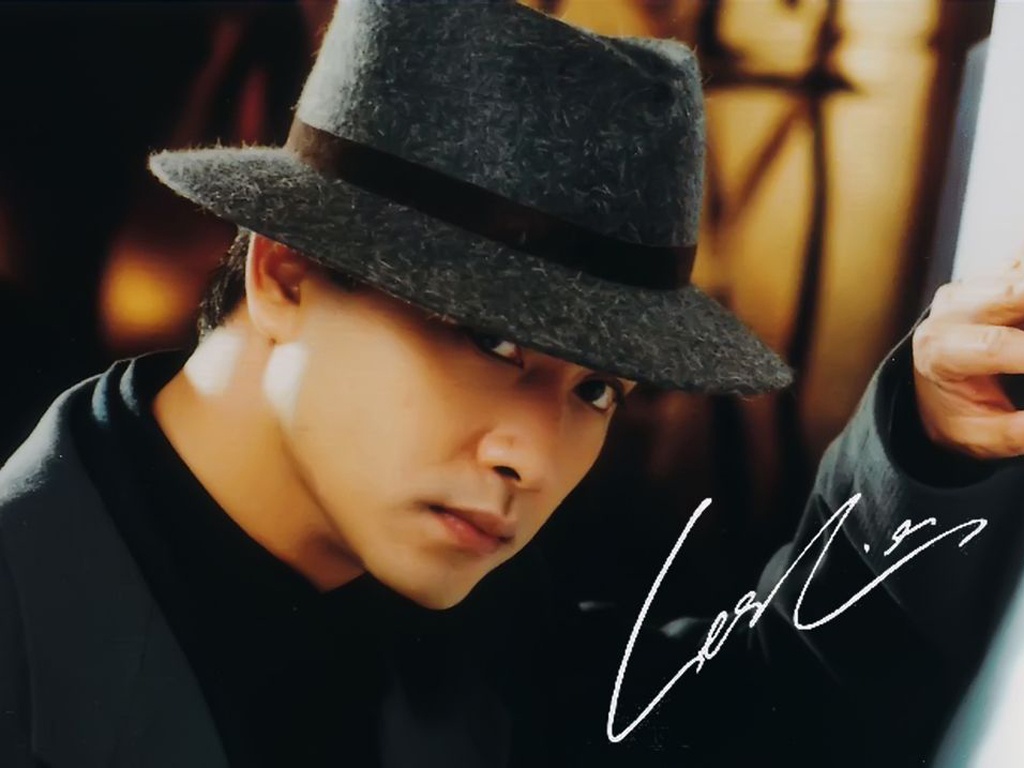 Doanh thu thap ky luc, nganh cong nghiep ghi am Hong Kong lao dao hinh anh