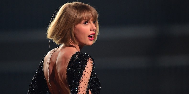 Taylor Swift tro lai voi ca khuc 'Look What You Made Me Do' hinh anh