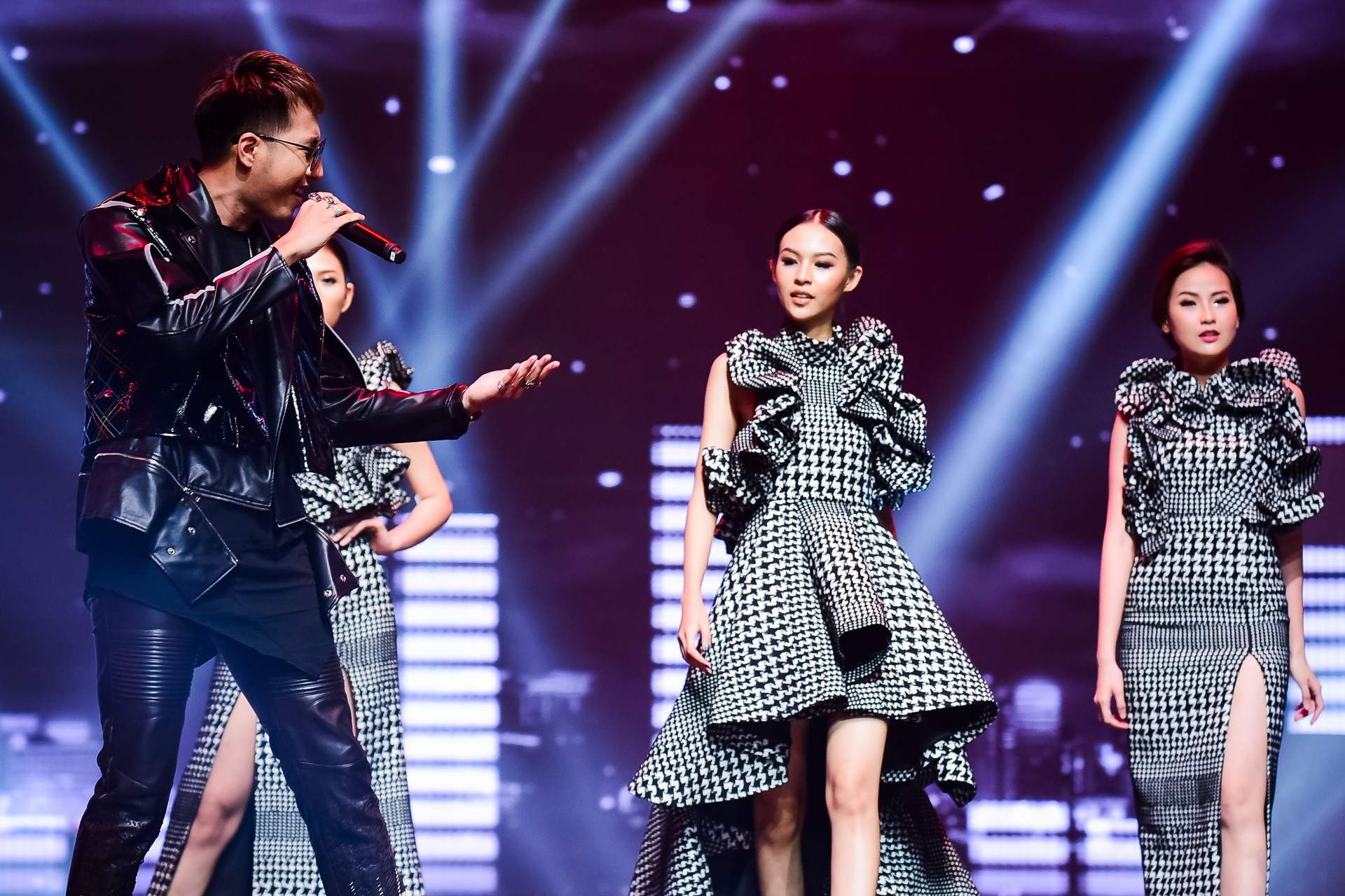 The Face,  Guong mat thuong hieu,  Tu Hao quan quan anh 9