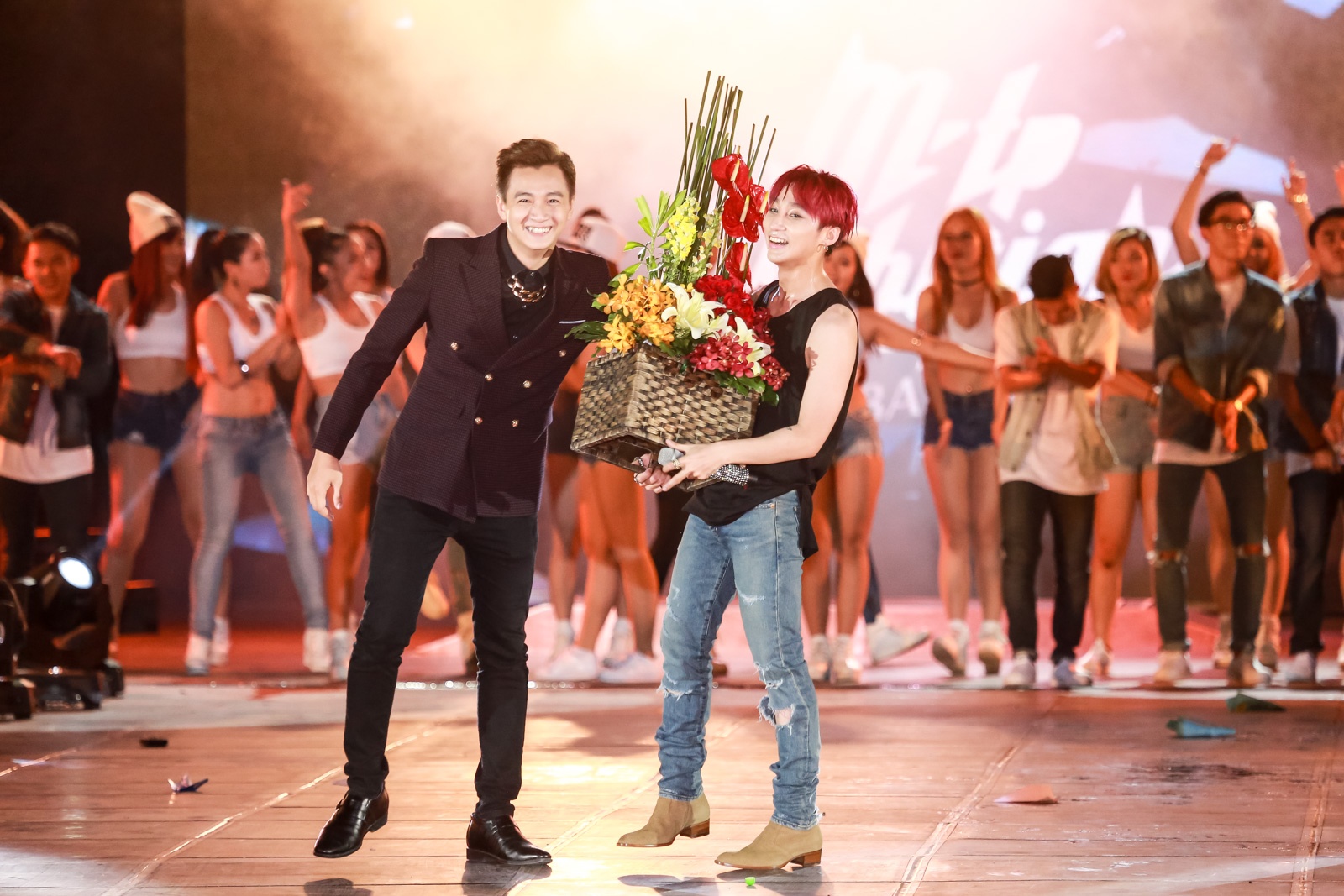 Son Tung,  ca si,  than tuong,  MTP,  su nghiep anh 9