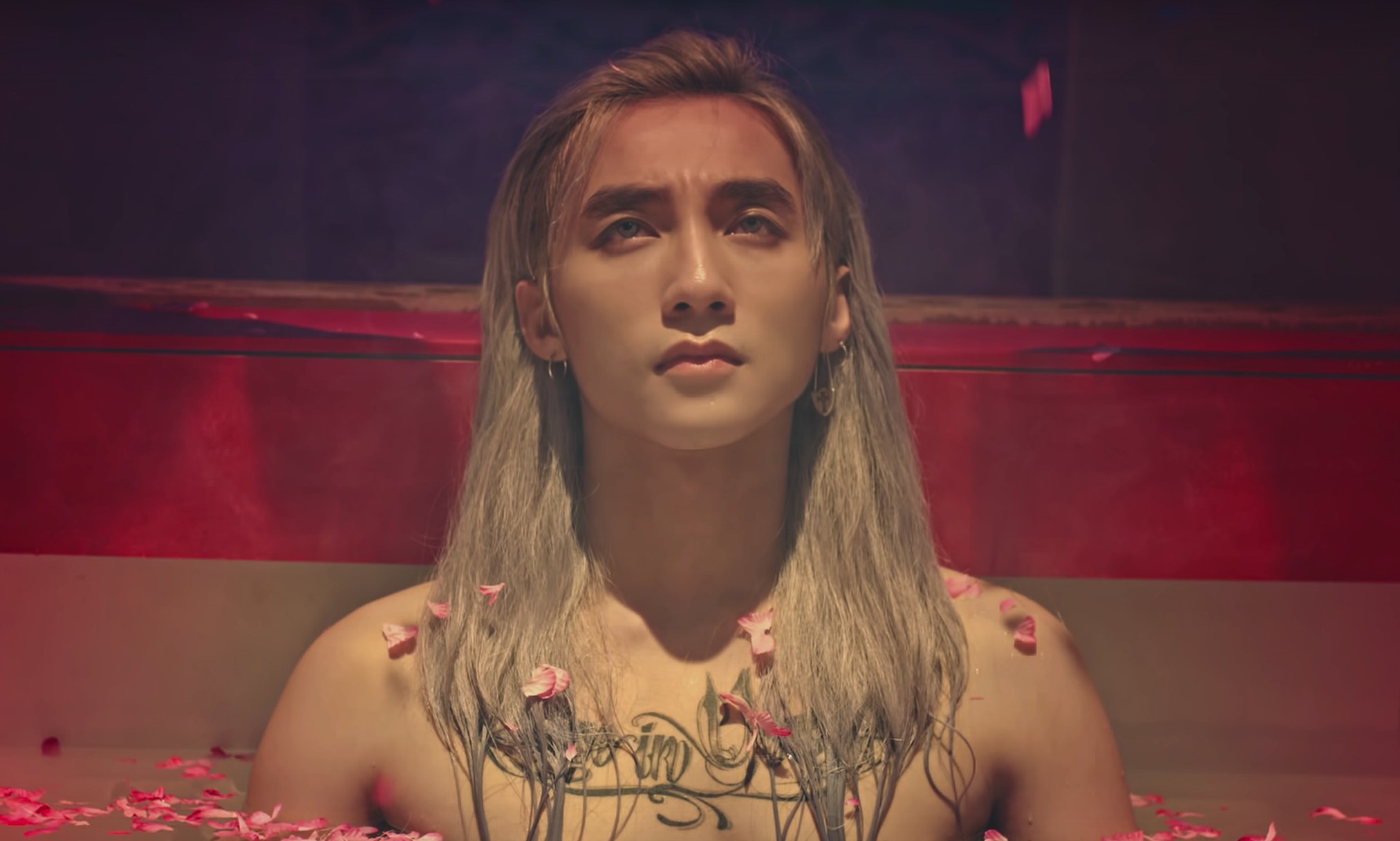 Son Tung,  ca si,  than tuong,  MTP,  su nghiep anh 13