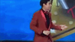 Ngoc Son nhay minh hoa cho Dao Ba Loc hat 'Cay dau dua' hinh anh