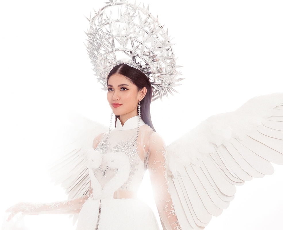 Thuy Dung mang hinh anh nong thon Viet Nam den Hoa hau Quoc te hinh anh