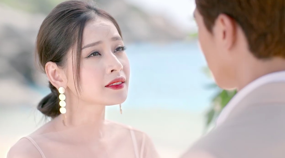 Ninh Dương Lan Ngọc cướp vai Angela Phương Trinh ảnh 2 Ninh Duong Lan Ngoc cuop vai Angela Phuong Trinh anh 2