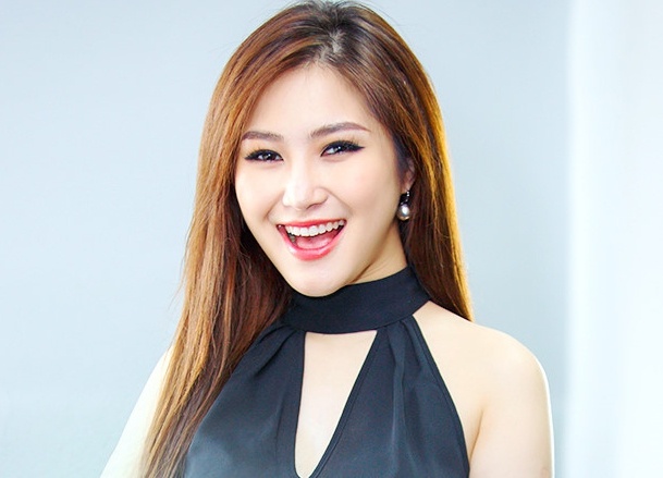 'Em gai mua' cua Huong Tram pha ky luc cua Son Tung tren Zing MP3 hinh anh