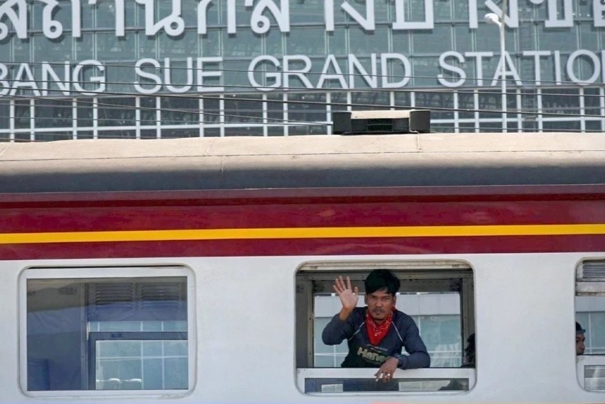 Khai truong nha ga xe lua lon nhat Dong Nam A hinh anh