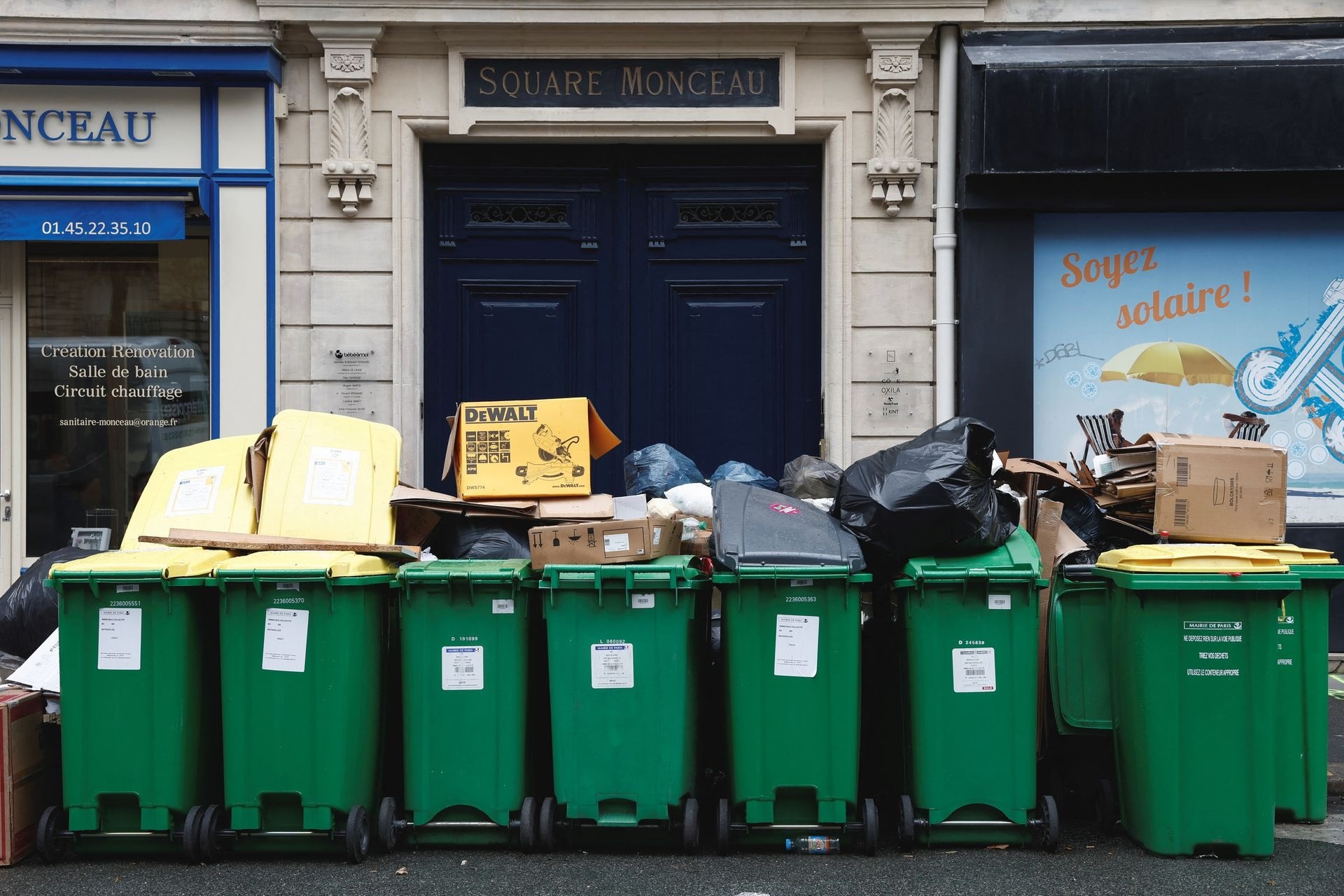 Pháp,  Paris,  rác thải,  du lịch ảnh 1 Phap,  Paris,  rac thai,  du lich anh 1