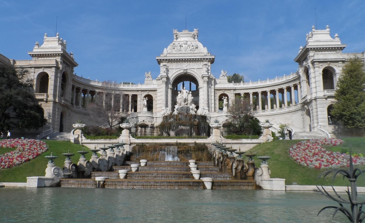 ‘Du lich tham hoa’ dang ngay cang pho bien hinh anh