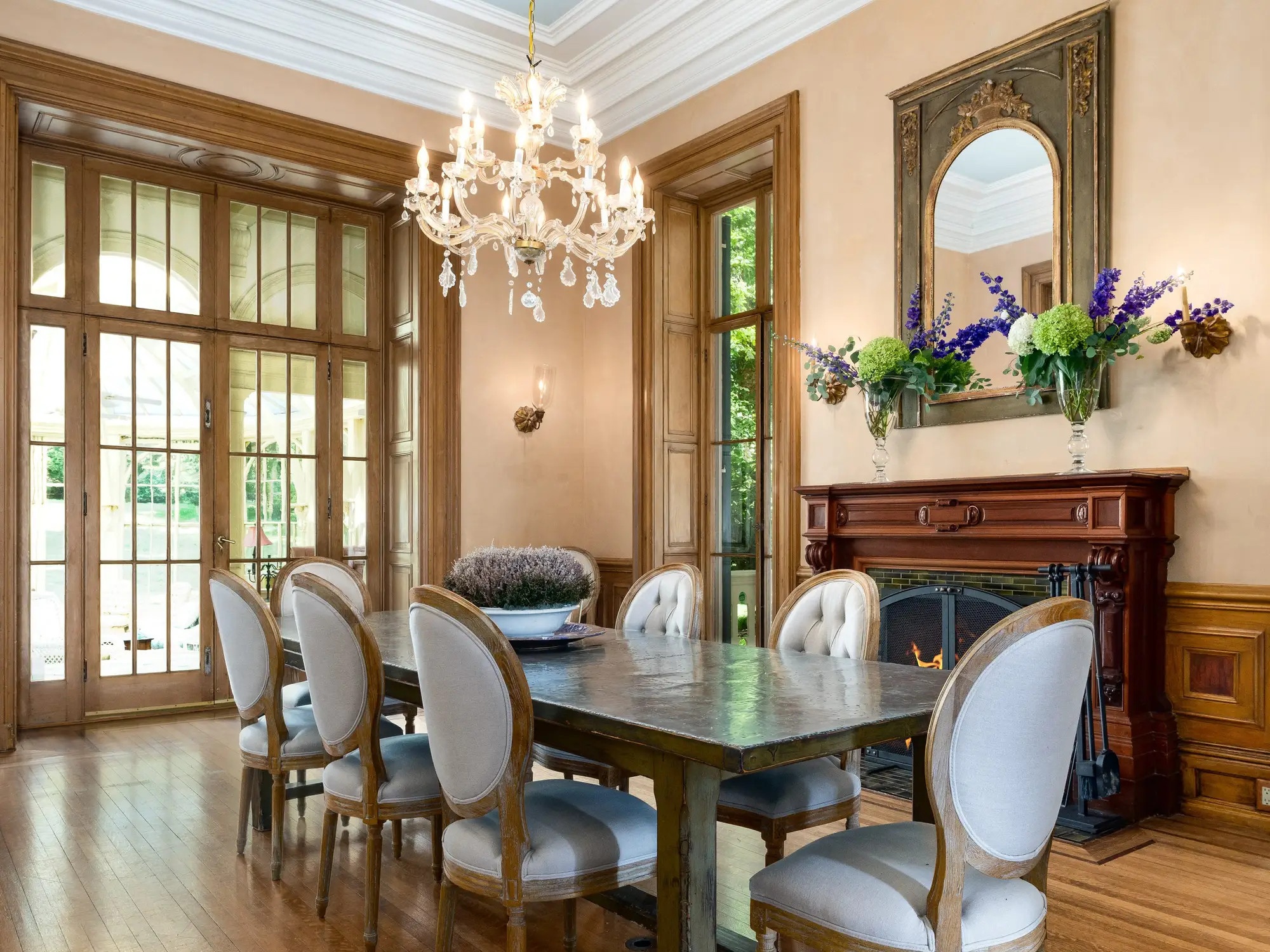 Biet thu giau nhat anh 4