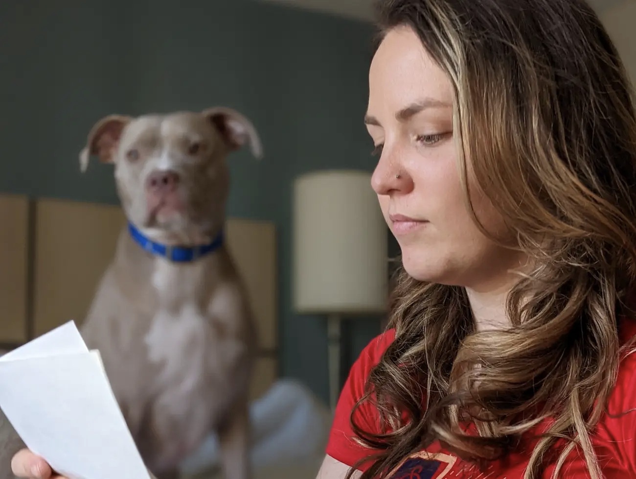 Co gai kiem 15.000 USD/thang du lam viec 3-5 tieng moi ngay hinh anh