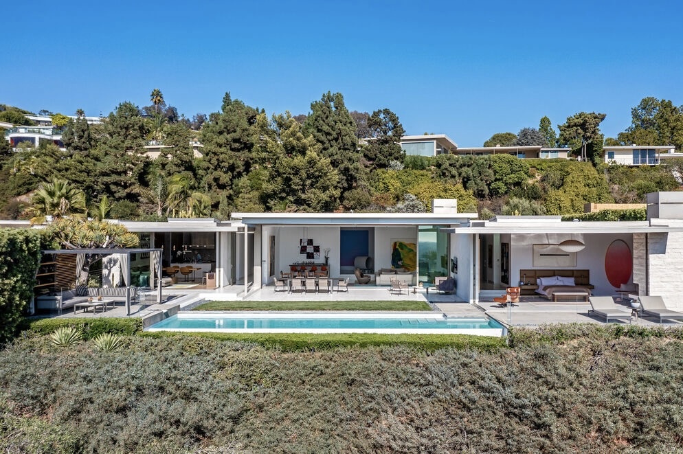 Ben trong dinh thu cua nguoi giau nhat Ai Cap hinh anh