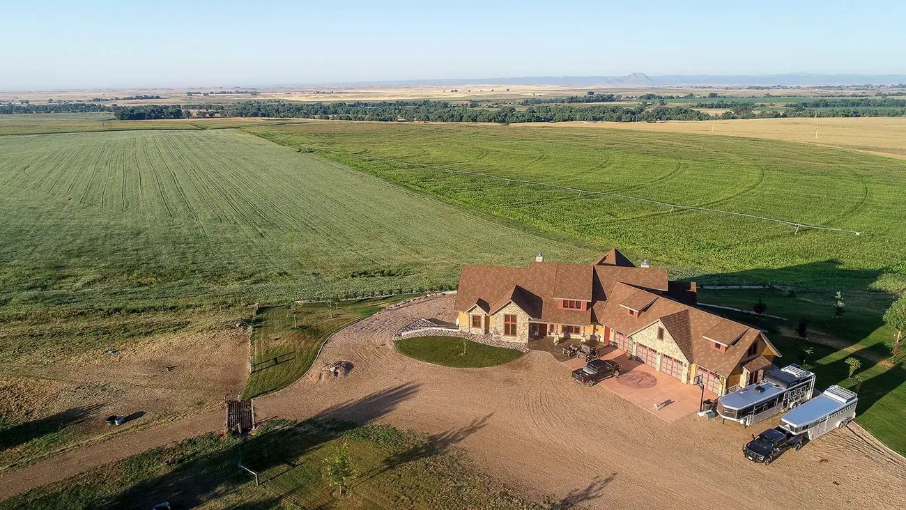 Trang trai 37 trieu USD cua nguoi dan ong trung xo so doc dac hinh anh