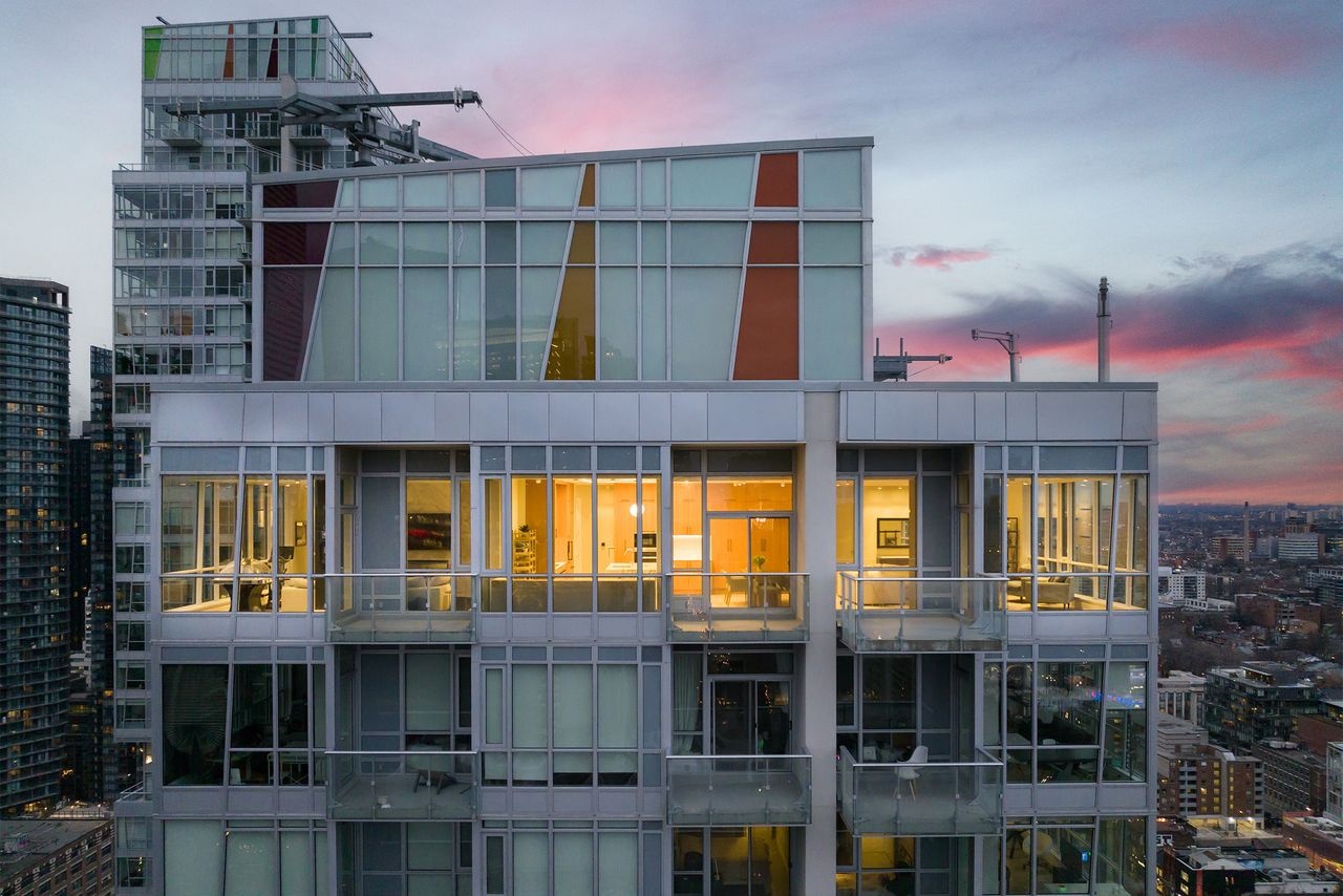 Ben trong can penthouse tri gia 3,36 trieu USD hinh anh