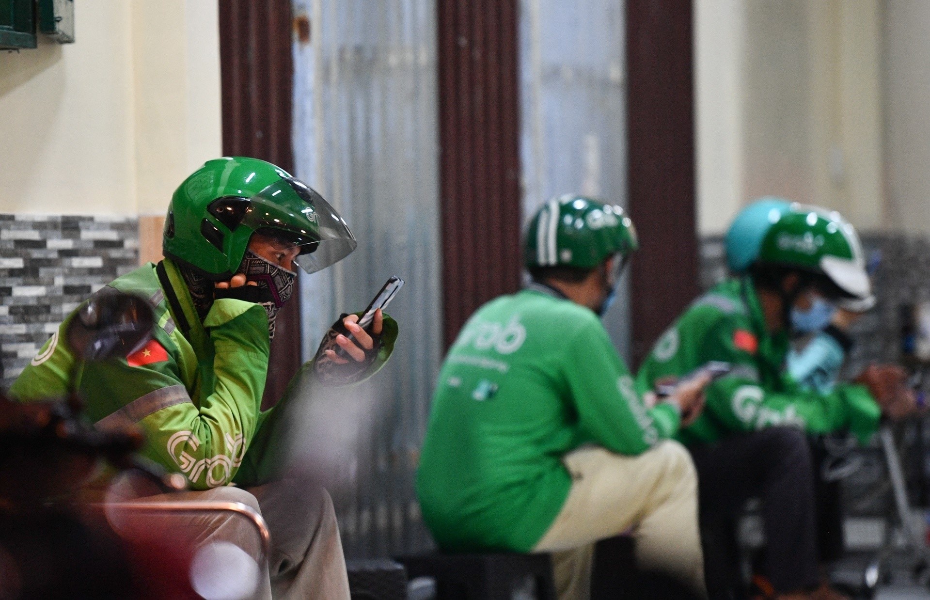 Grab giam lo hinh anh