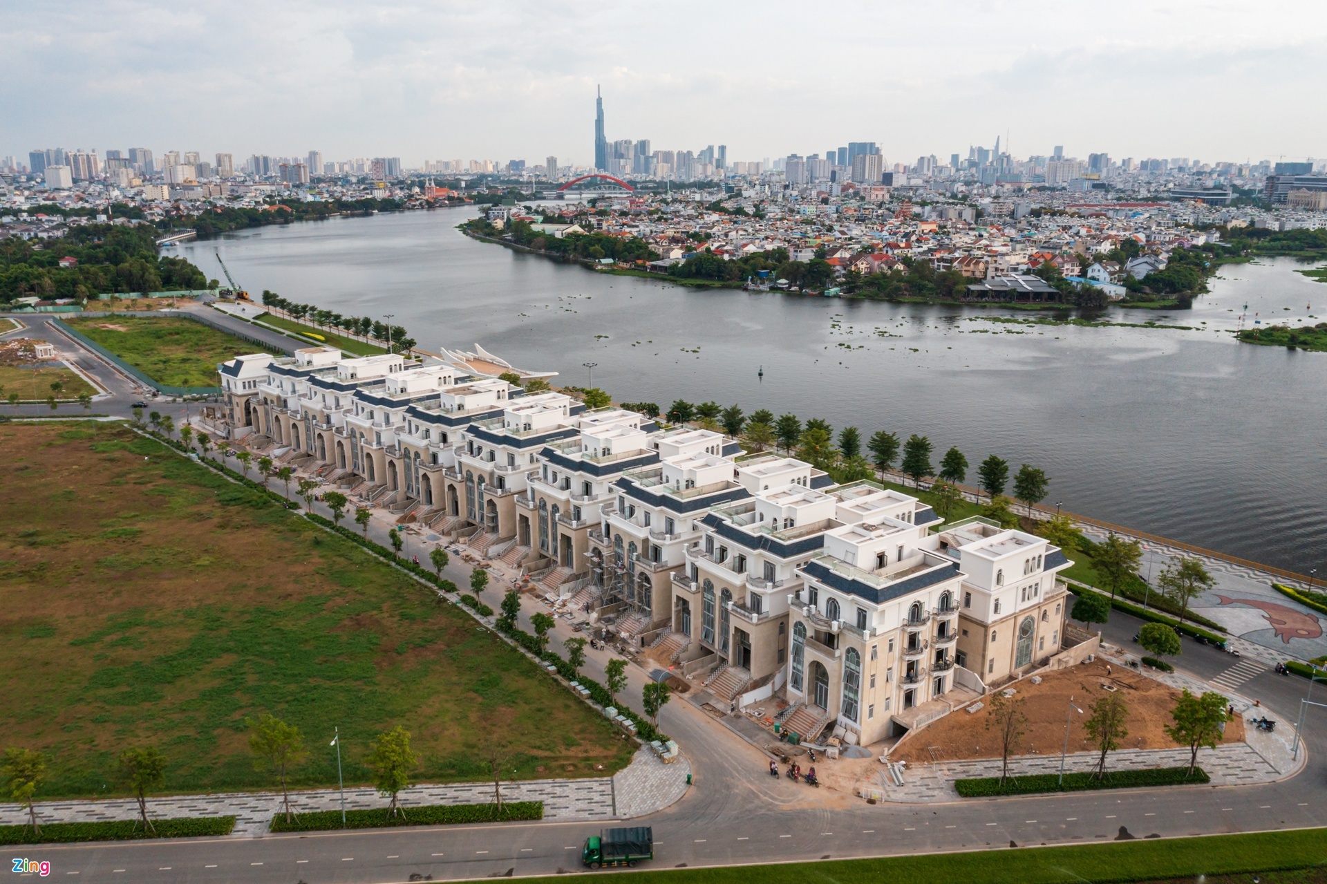 Suc mua nha lien tho giam hon 90% tai Ha Noi va TP.HCM trong quy I hinh anh