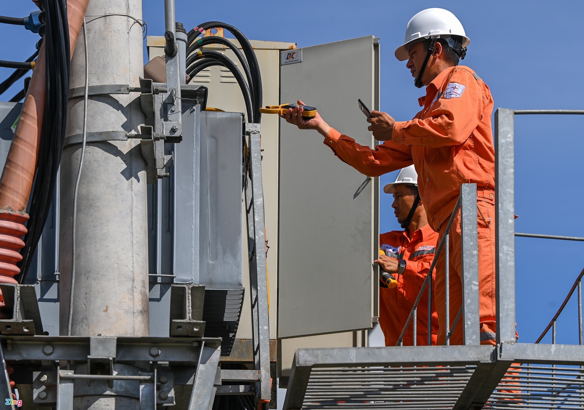 Chinh phu don doc dieu chinh gia ban le dien binh quan hinh anh