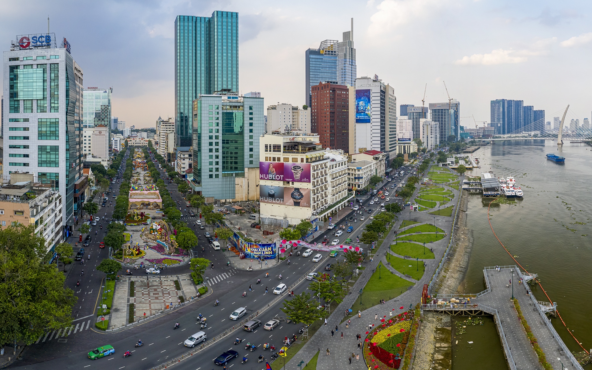 TP.HCM lot top nhung thanh pho nhieu nguoi giau nhat the gioi hinh anh