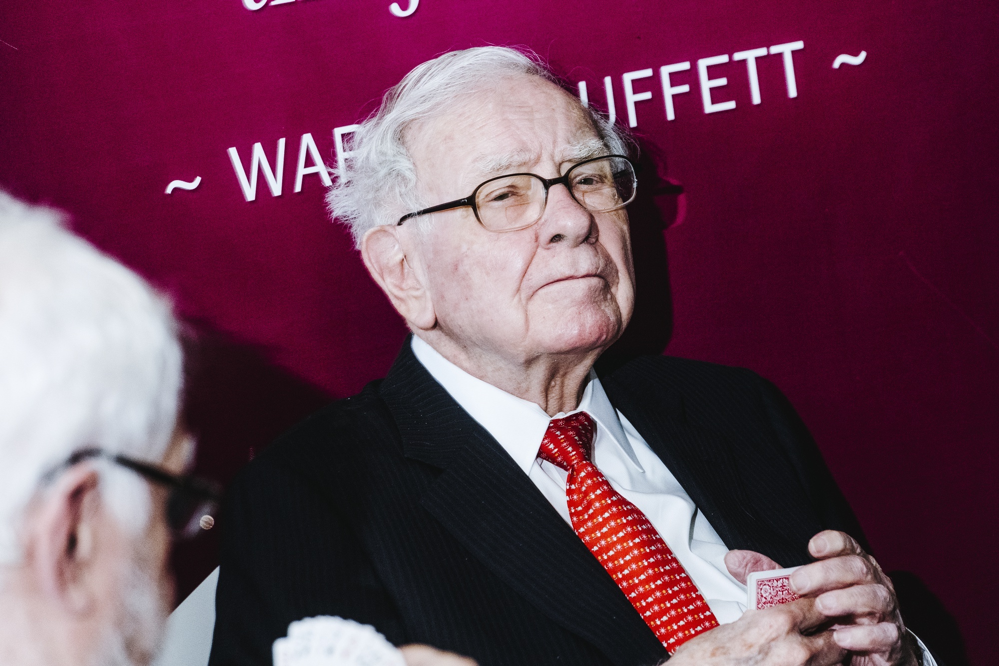 Warren Buffett da lam tu thien hon 50 ty USD hinh anh
