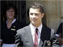 C. Ronaldo bat chuoc Becks hinh anh