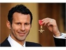 Giggs ghet dam cuoi hao nhoang hinh anh